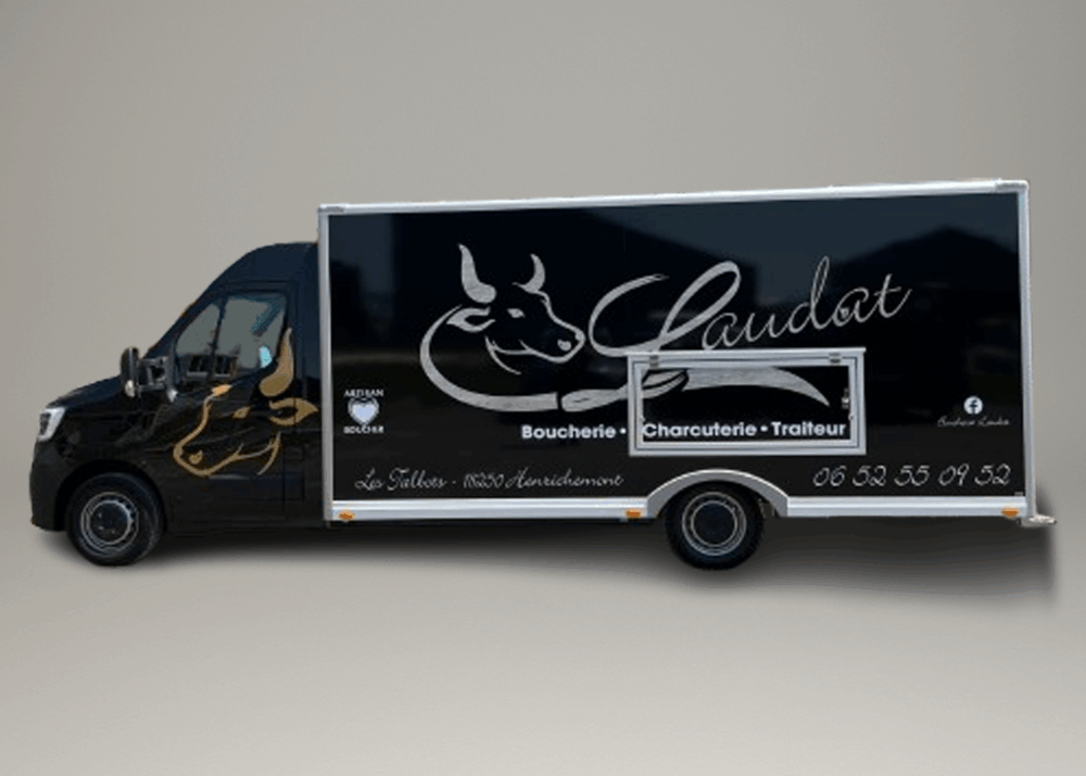 Flocage camion Boucherie Laudat à Ainay-le-Vieil par Signarama Bourges