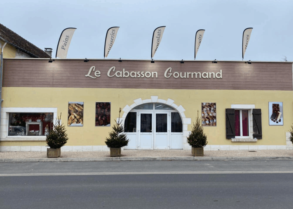 Enseigne façade Le Cabasson Gourmand à Mehun-sur-Yèvre réalisée par Signarama Bourges