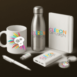 Objets publicitaires personnalisés Cléron Diffusion – mug, gourde, clé USB, carnet, batterie externe et porte-clés.