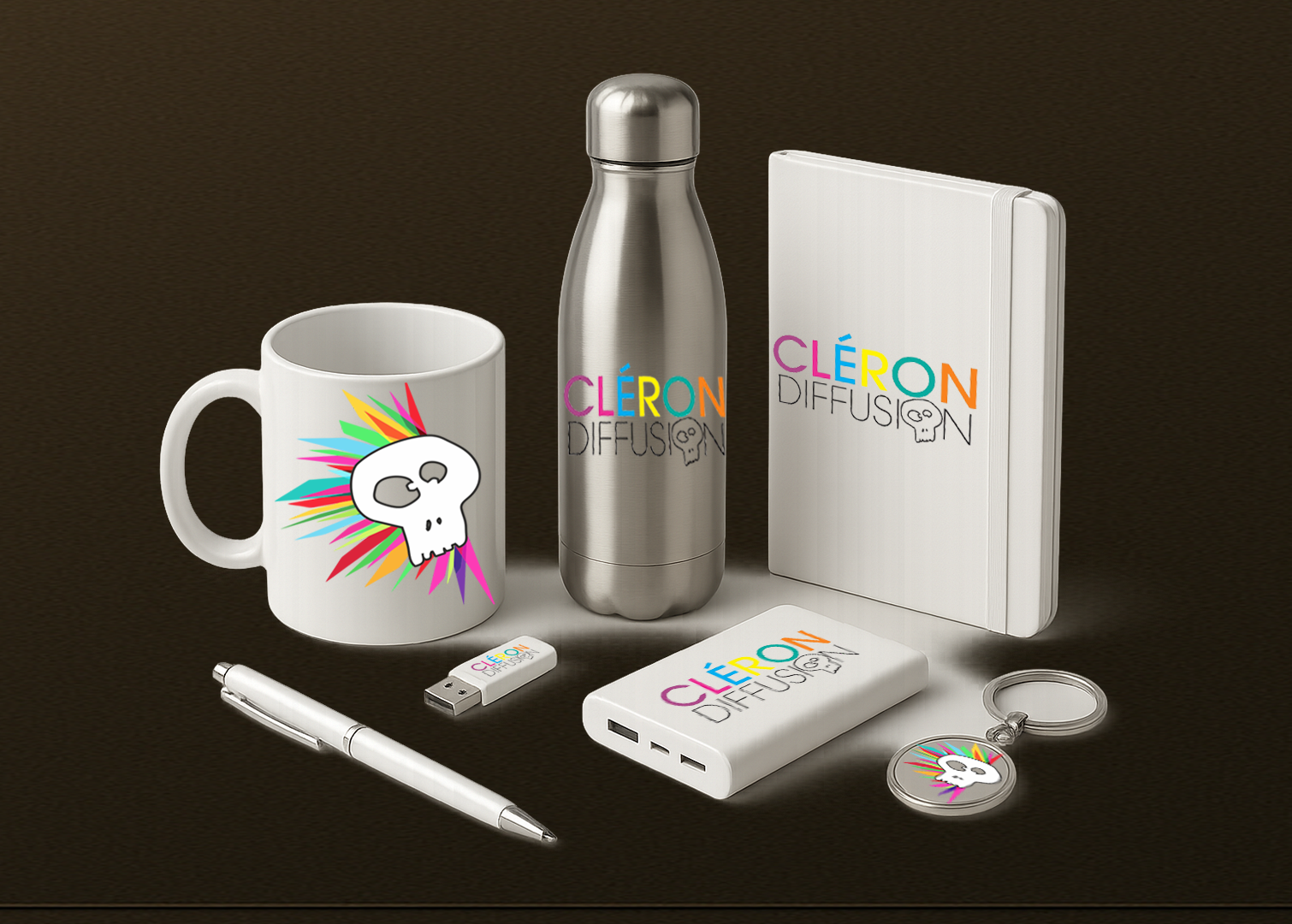 Objets publicitaires personnalisés Cléron Diffusion – mug, gourde, clé USB, carnet, batterie externe et porte-clés.